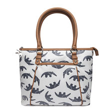 See more information about the Lissy Tote (White/Navy)
